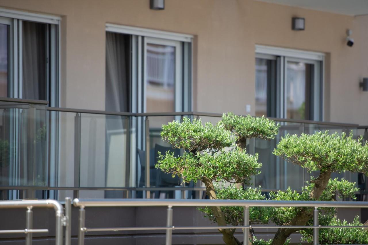 Crist Luxury Apartments Nea Poteidaia Zewnętrze zdjęcie